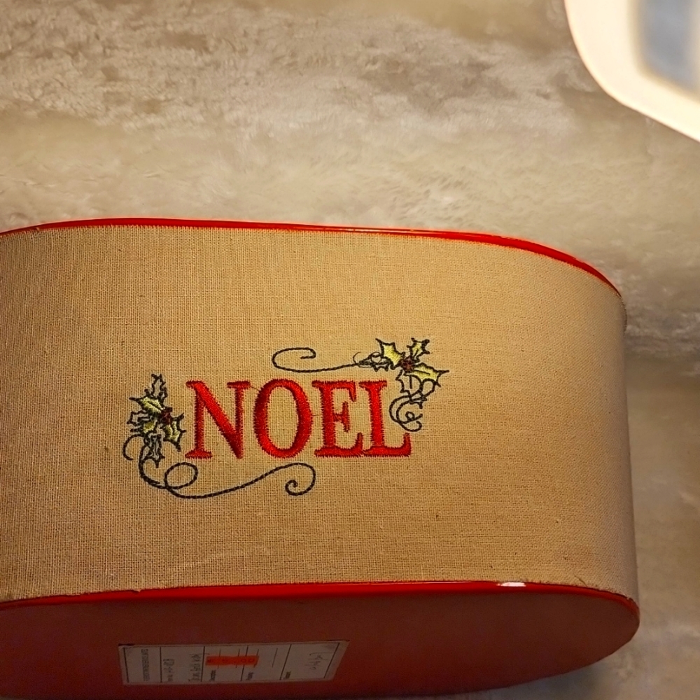 NOEL Container - Picture 6 of 6